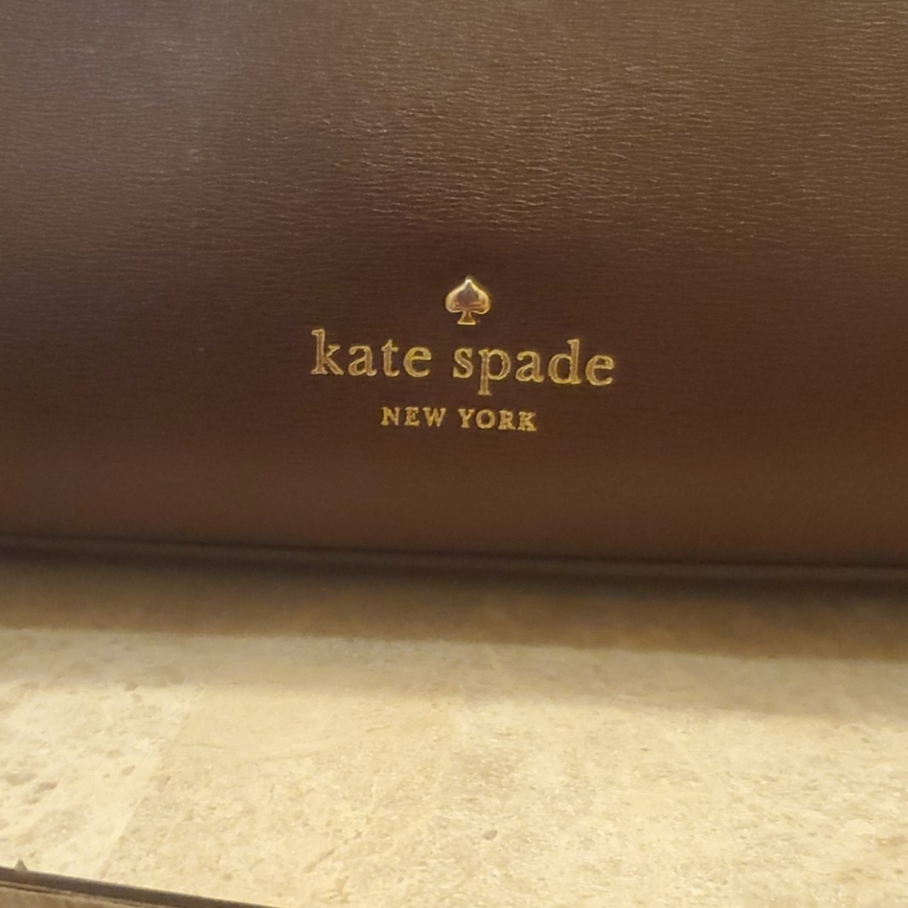 Kate Spade ๐ - Picture 2 of 7